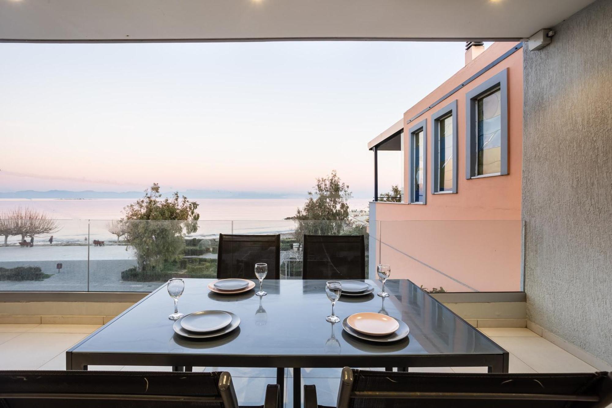 Beachfront Artemida Retreat - Peony Seabreeze Gem Extérieur photo
