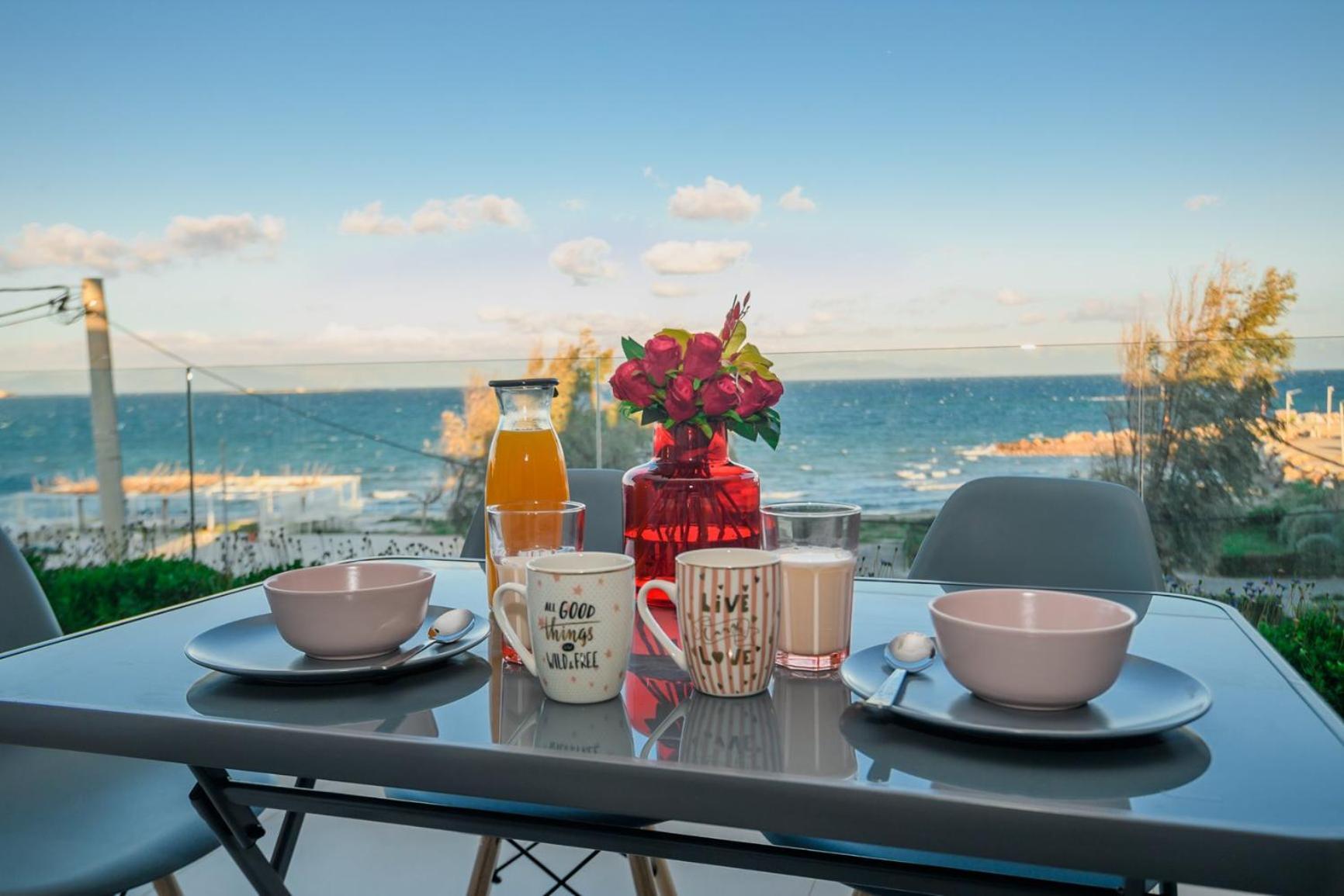 Beachfront Artemida Retreat - Peony Seabreeze Gem Extérieur photo